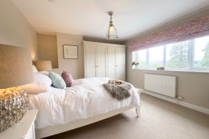 Maple Bedroom in Wellingtonia Cottage