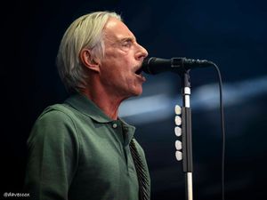 Supporting image for story: Paul Weller to take stage at The Halls as part of 66 tour