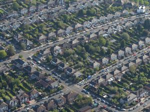 Supporting image for story: House prices increased by 9.5% annually in May to hit new record – index