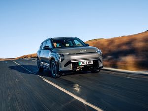 Supporting image for story: Kia trials new ‘battery passport’ which could help make used EV purchases easier