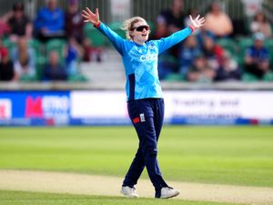 Supporting image for story: Charlie Dean hat-trick helps clinical England level South Africa ODI series