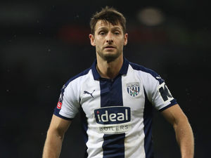 Supporting image for story: Cambridge United trying to convince Wes Hoolahan to join