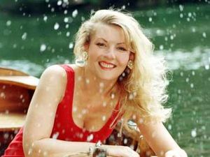 Supporting image for story: Former beauty queen Trudy Shingler dies, aged 35