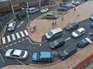 Supporting image for story: Train baggage thief caught on camera