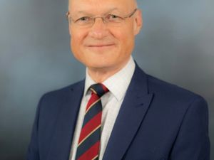 Supporting image for story: A final decision on MIU opening times and hospital ward changes will be part of PTHB's Better Together transformation programme