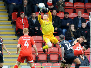 Supporting image for story: Walsall goalkeeper Liam Roberts signs contract extension
