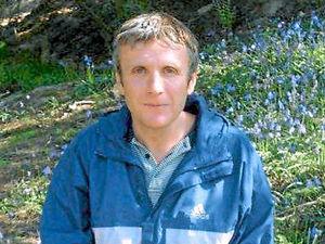 Supporting image for story: Shrewsbury busker murder accused bought new trainers, jury told