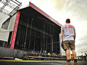 Supporting image for story: V Festival organisers set to welcome 90,000 fans