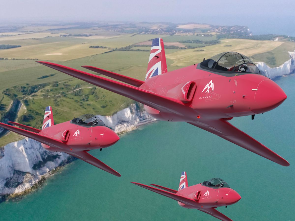 New deal could see Red Arrows jets built in Scotland