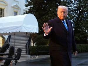 Supporting image for story: Pentagon prepares to deploy 1,000 more troops for immigration crackdown