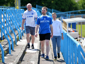 Supporting image for story: Halesowen Town fans are on virtual way to Wembley