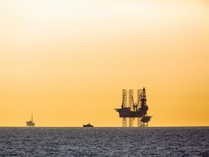 Supporting image for story: Oil prices fall back and global stocks rally amid hopes of Iran war ceasefire