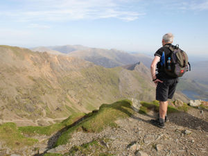 Supporting image for story: Pre-booked parking at base of Snowdon to cost up to £40