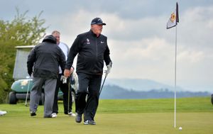 BORDER COPYRIGHT SHROPSHIRE STAR STEVE LEATH 21/04/2023..Pics of Lord Ian Botham playing at Llanymynech Golf Club, as part of a day with Oswestry Cricket Club..