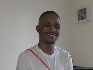 Supporting image for story: Tamba Momodu: Women arrested in murder hunt 'released under investigation'