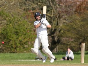 Supporting image for story: Marcus Trescothick denies Warwickshire