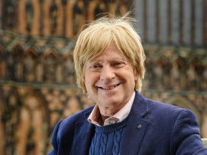 Supporting image for story: MP Michael Fabricant apologises after sharing 'racist' Sadiq Khan tweet