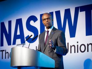 Supporting image for story: Government advice on teachers not needing PPE is unhelpful, union leader warns