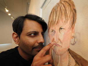 Supporting image for story: 'Yow’s got my good side there bab' - Doreen Tipton portraits at Wolverhampton Art Gallery