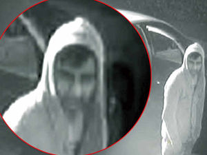 Supporting image for story: Officers seek man over Telford robbery