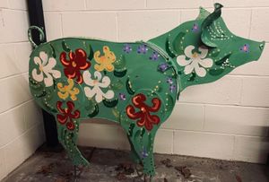 Another pig sculpture 
