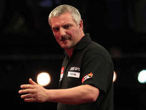 Supporting image for story: Hylton wins but Jones out of UK Open