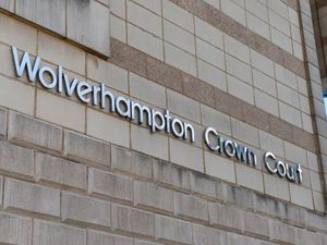 Supporting image for story: Father and son ran Black Country car clocking con, court told