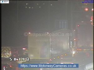 Supporting image for story: Motorists warned to expect delays on M6 as lanes closed due to 'defect'