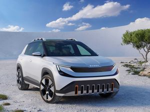 Supporting image for story: Skoda targets the small electric SUV class with new Epiq