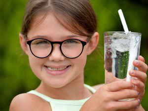 Supporting image for story: Great Barr Schoolgirl sells lemonade to fund Acorn Hospice
