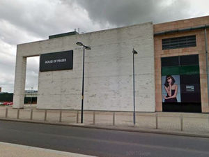 Supporting image for story: House of Fraser in crisis talks with lenders as it seeks to avoid collapse