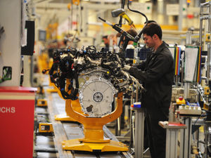 Supporting image for story: JLR handed £500m loan guarantee to develop electric vehicles