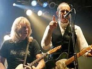 Supporting image for story: Why Quo are ready for some festive ham