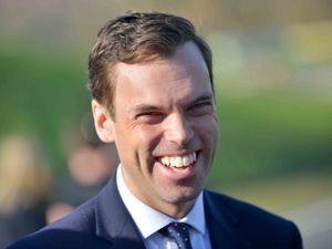 Supporting image for story: Welsh minister lauds group for rail improvements