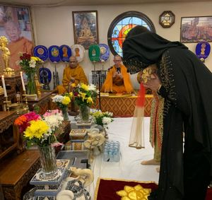 HRH Maha Putri offers Prayers at the dais.