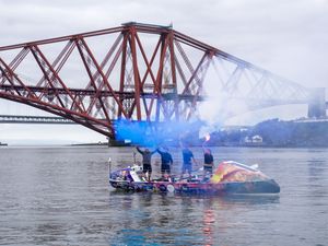 Supporting image for story: Charity rowers MP mistook for migrants complete first leg of journey