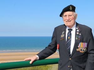 Supporting image for story: D-Day veterans wanted for commemoration
