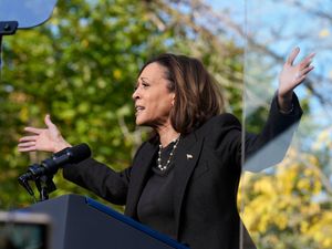 Supporting image for story: Trump fights back after Harris questions whether he is ‘exhausted’