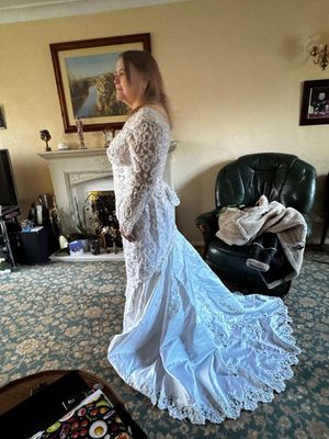 Michelle now fits into her wedding dress and feels amazing