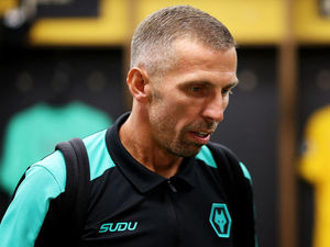 Supporting image for story: Gary O'Neil sends challenge to Wolves defender