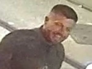 Supporting image for story: Witness may have seen street attack that killed Oldbury man