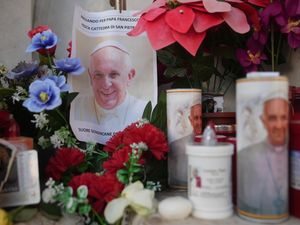Supporting image for story: Vatican to hold daily evening prayers for health of pope in St Peter’s Square