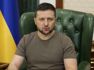 Supporting image for story: Zelensky urges Nato to provide ‘military assistance without limitations’