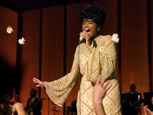 Supporting image for story: Jennifer Hudson on how Sir Tom Jones helped her embody Aretha Franklin in film