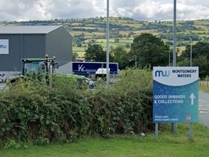 Supporting image for story: Warehouse plan approved despite objections