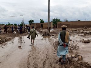 Supporting image for story: Flash floods kill more than 300 in northern Afghanistan after heavy rain
