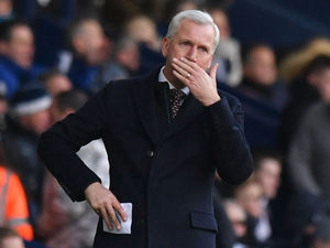 Supporting image for story: Alan Pardew hopes to remain at West Brom as pressure builds