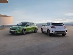 Supporting image for story: Revised Kia XCeed revealed with updated look and sporty 201bhp engine