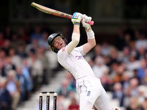 Supporting image for story: Ollie Pope out as England collapse on second morning against Sri Lanka