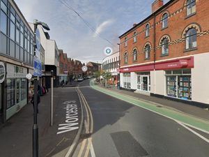 Supporting image for story: Hundreds of people view new regeneration plans for Kidderminster street